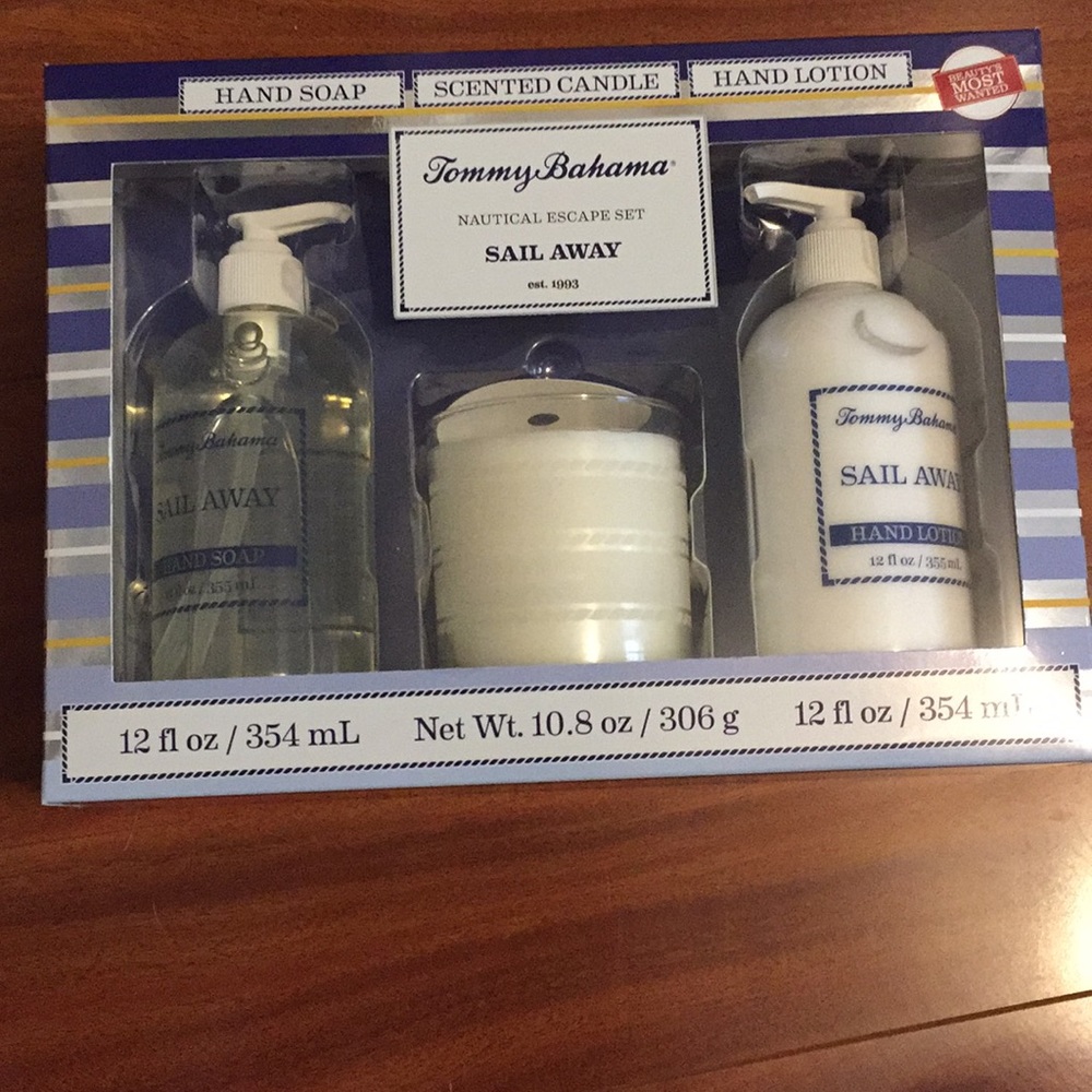 Tommy Bahama nautical 3 piece set